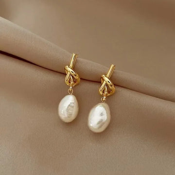 2023 New French Elegant Gold Color Bean Spliced Flat Pearl Earrings for Korean Fashion Jewelry Party Women's Sweet Accessories