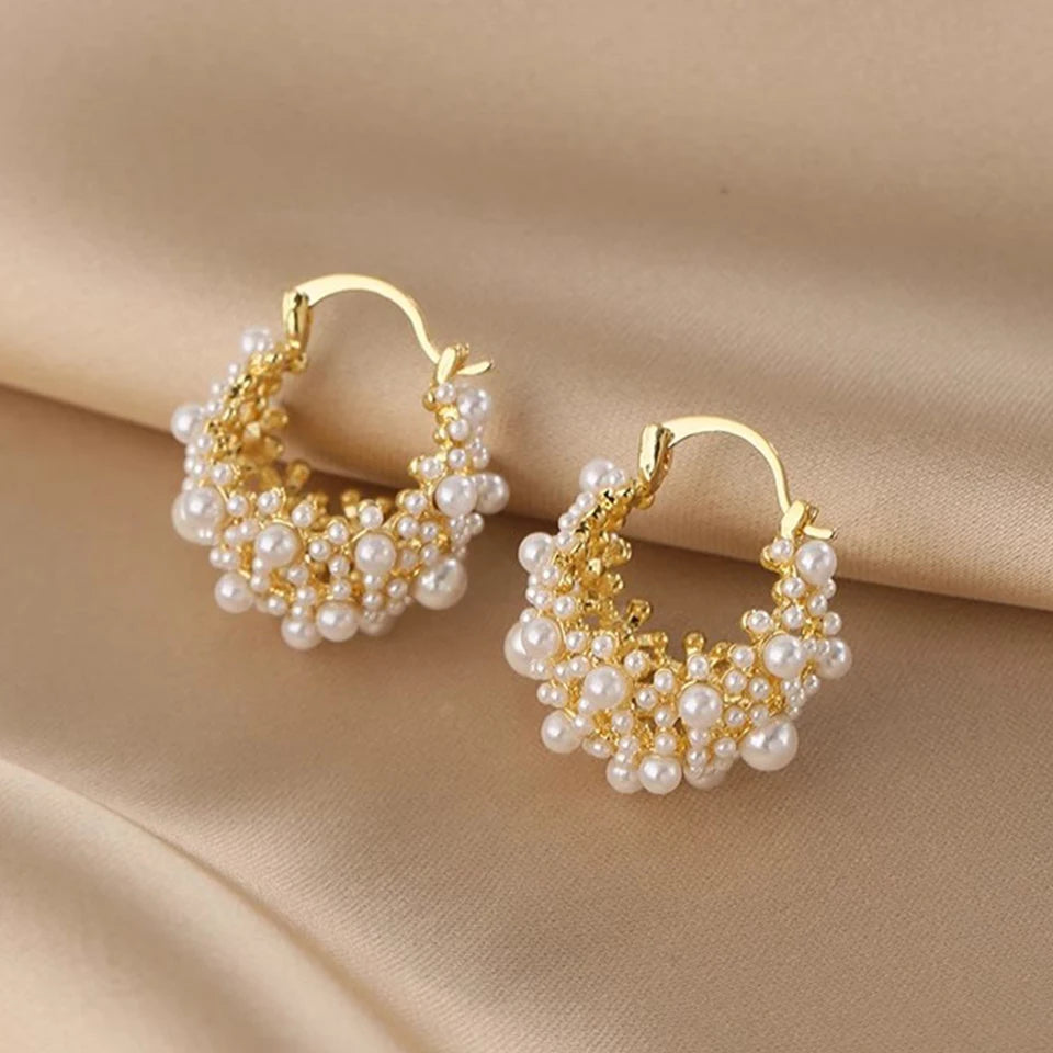 ZAKOL Irregular Metal Pearl Earrings European American Style Personalized Fashion Stud Earrings Ladies Girls Travel Accessories