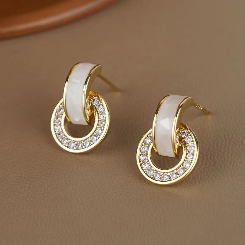 Korean White Drip Oil Circular Stud Earrings for Women Exquisite Sparkling Crystal Geometric Round Earrings Party Jewelry Gifts